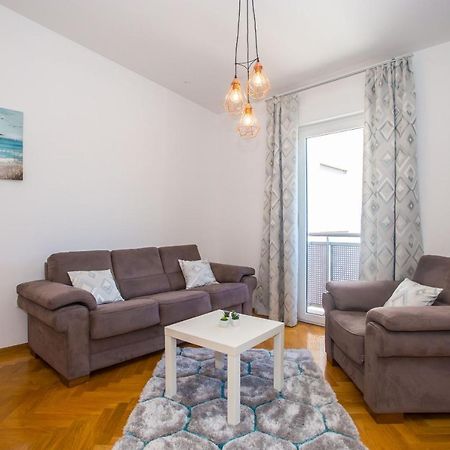 Apartment Dora Near Sea And Center With Private Garage Poreč Exteriér fotografie