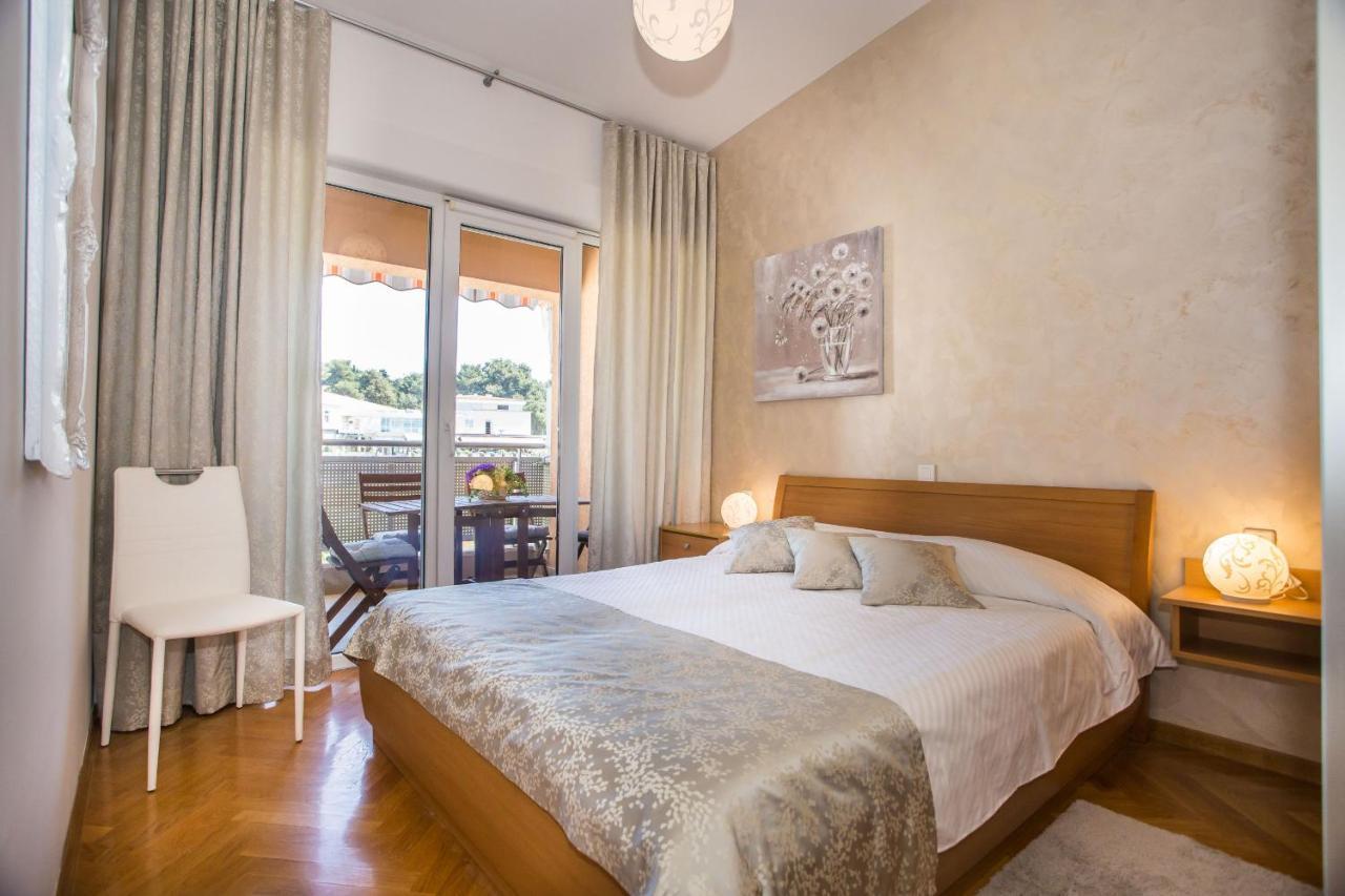 Apartment Dora Near Sea And Center With Private Garage Poreč Exteriér fotografie