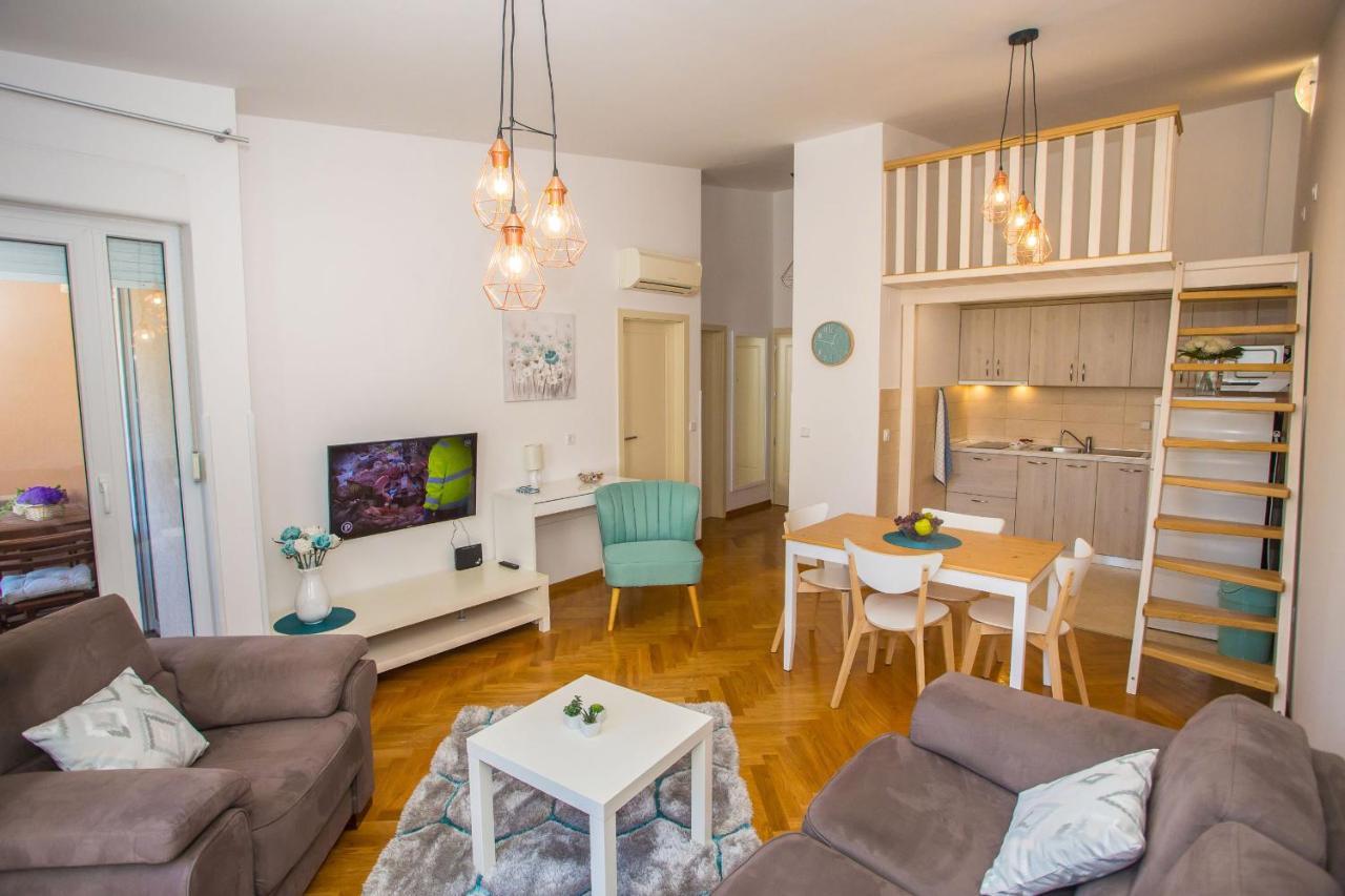Apartment Dora Near Sea And Center With Private Garage Poreč Exteriér fotografie