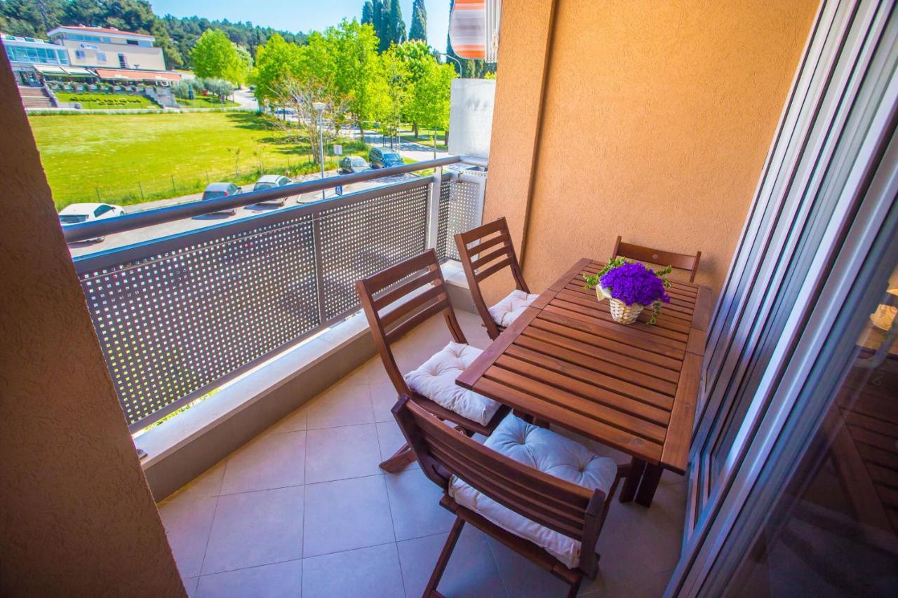 Apartment Dora Near Sea And Center With Private Garage Poreč Exteriér fotografie